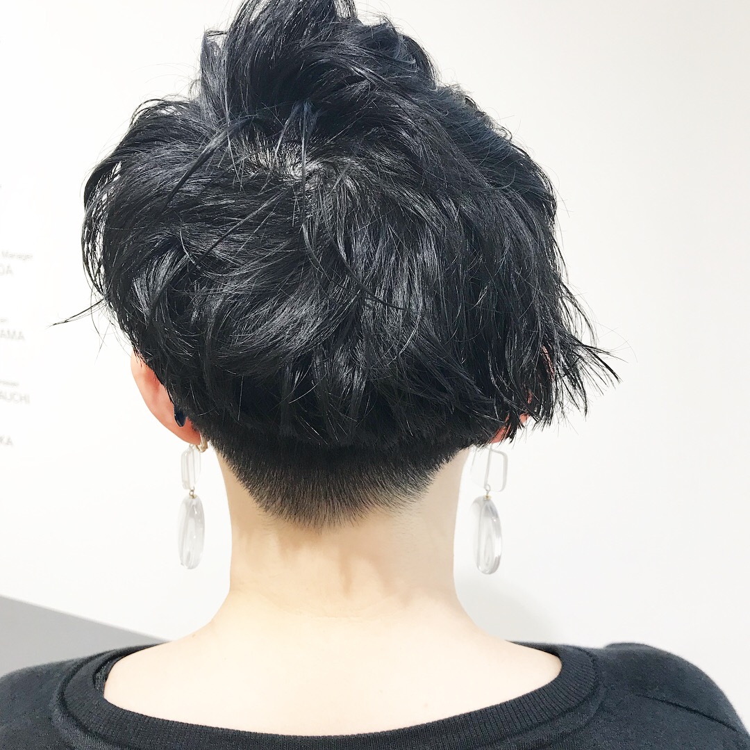 個性的なショートヘアスタイル 札幌市中央区の美容室アイウィル