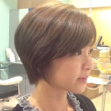女性らしいショートスタイル