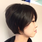 シャープな前下がりショート