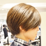 春に向けた丸みのある大人ショートヘアがおすすめ☆