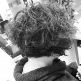 グレーヘアーをスタイリッシュにかっこよく！