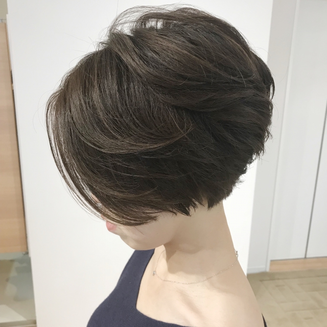 ☆上品でおしゃれ☆前下がりショートボブ☆ 1