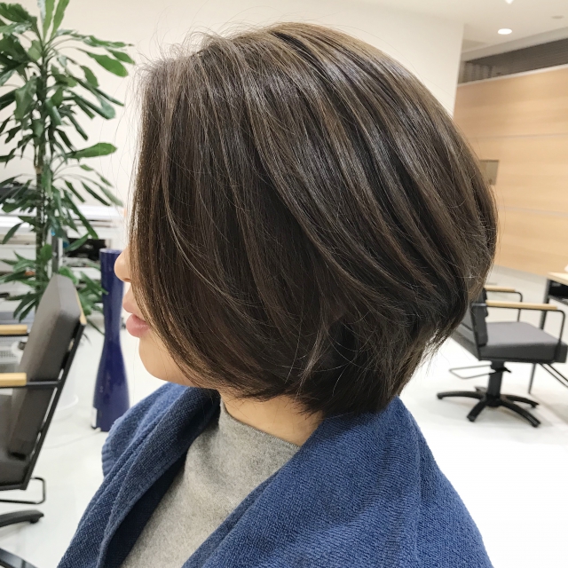 艶カラーが魅力的☆カラーで”魅せる”ショートボブ☆ 1