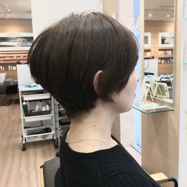 前下がりショートボブ☆ 1